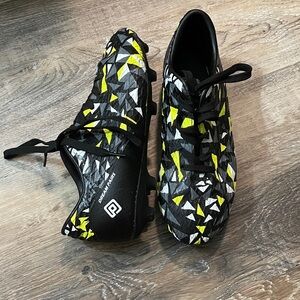 Dream Pairs Geometric Soccer Cleats